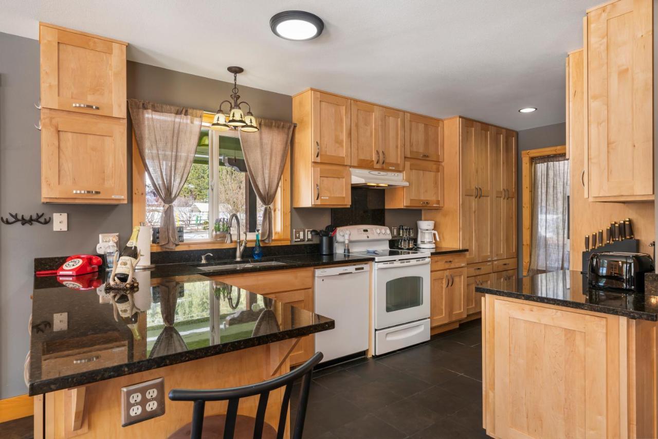 Wander Inn, 4 Bedroom 2 Bath, 5 Min To Downtown, Custom Home Левенуэрт Экстерьер фото